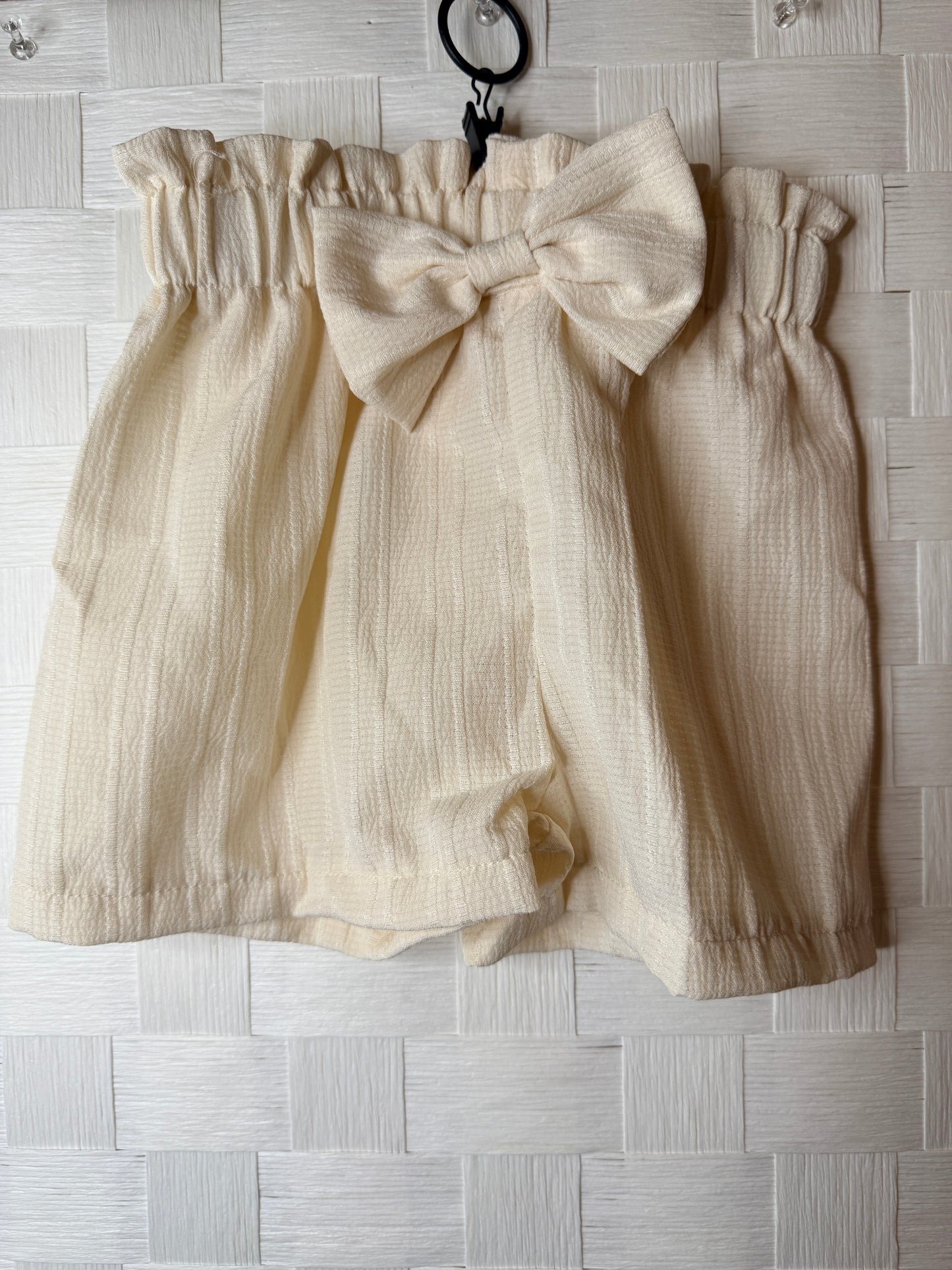 9-12M White Shorts with Bow