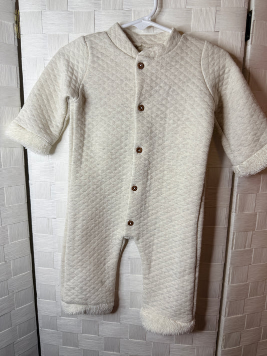 6-9 White Winter Suite